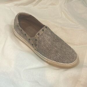 Chocolat Blu Noella Gray Calf Hair Women's Slip-On Sneaker Size US 8/8-5 (39)